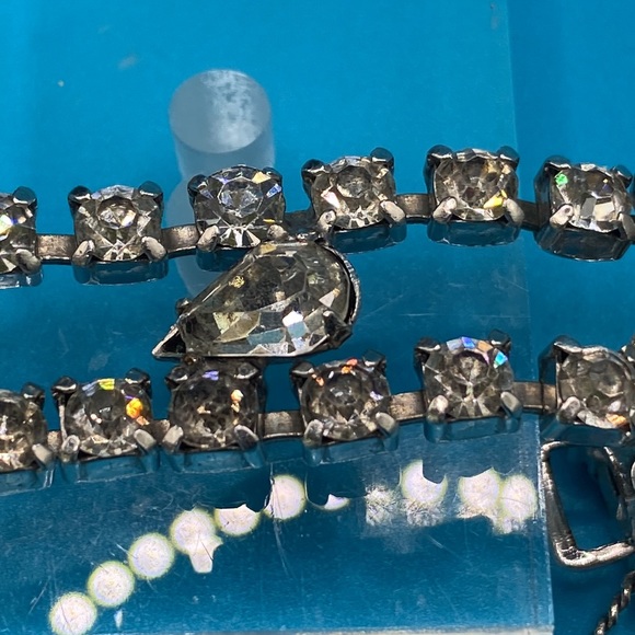 Vintage 1940's "GARNE JEWELRY" Rhinestone Bracelet - Picture 7 of 8